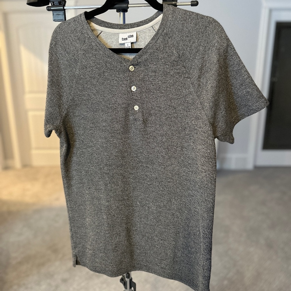 Frank And Oak Grey Salt & Pepper Button Tee | Size Small